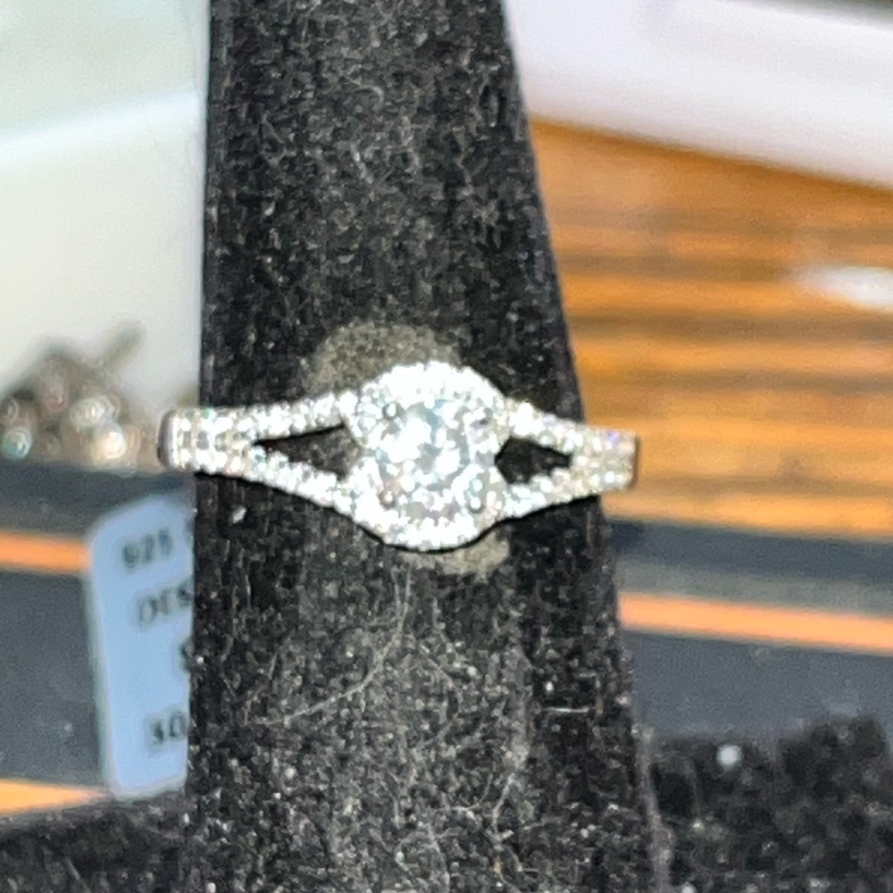 Sterling silver moissanite ring
